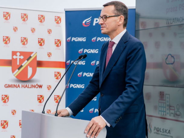 Premier Mateusz Morawiecki przemawia na konferencji Polskiej Spółki Gazownictwa