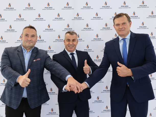 Na zdjęciu od lewej Bartłomiej Kurkus (prezes PSG KPS Siedlce), Robert Więckowski (prezes zarządu PSG), Maciej Nowak (koordynator PSG KPS Siedlce)