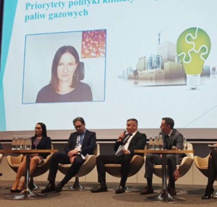 Uczestnicy panelu dyskusyjnego podczas konferencji Izby Gospodarczej Gazownictwa